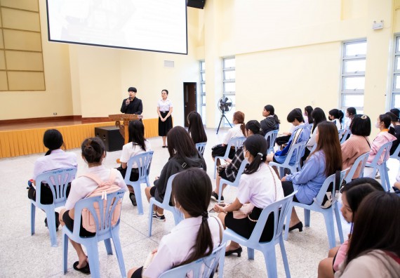 ภาพกิจกรรม  คณะวิทยาศาสตร์และเทคโนโลยี มหาวิทยาลัยราชภัฏกำแพงเพชร  จัดกิจกรรมแลกเปลี่ยนเรียนรู้ เรื่อง HOW TO เขียนอย่างไรให้ได้ทุน