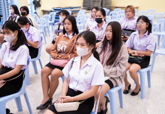 ภาพกิจกรรม  คณะวิทยาศาสตร์และเทคโนโลยี มหาวิทยาลัยราชภัฏกำแพงเพชร  จัดกิจกรรมแลกเปลี่ยนเรียนรู้ เรื่อง HOW TO เขียนอย่างไรให้ได้ทุน