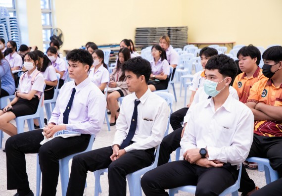 ภาพกิจกรรม  คณะวิทยาศาสตร์และเทคโนโลยี มหาวิทยาลัยราชภัฏกำแพงเพชร  จัดกิจกรรมแลกเปลี่ยนเรียนรู้ เรื่อง HOW TO เขียนอย่างไรให้ได้ทุน