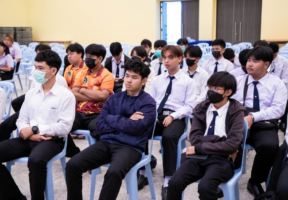 ภาพกิจกรรม  คณะวิทยาศาสตร์และเทคโนโลยี มหาวิทยาลัยราชภัฏกำแพงเพชร  จัดกิจกรรมแลกเปลี่ยนเรียนรู้ เรื่อง HOW TO เขียนอย่างไรให้ได้ทุน