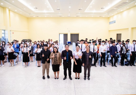 ภาพกิจกรรม  คณะวิทยาศาสตร์และเทคโนโลยี มหาวิทยาลัยราชภัฏกำแพงเพชร  จัดกิจกรรมแลกเปลี่ยนเรียนรู้ เรื่อง HOW TO เขียนอย่างไรให้ได้ทุน