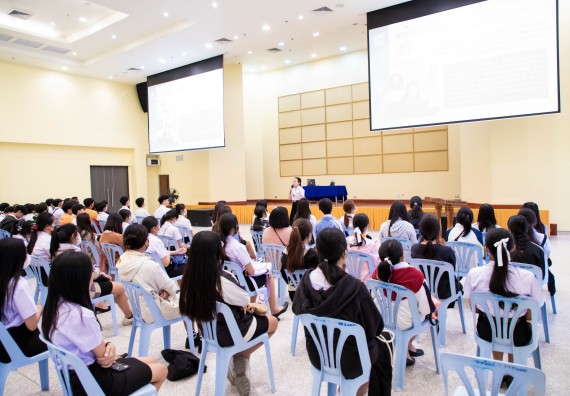 ภาพกิจกรรม  คณะวิทยาศาสตร์และเทคโนโลยี มหาวิทยาลัยราชภัฏกำแพงเพชร  จัดกิจกรรมแลกเปลี่ยนเรียนรู้ เรื่อง HOW TO เขียนอย่างไรให้ได้ทุน