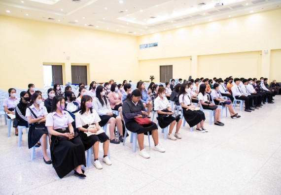 ภาพกิจกรรม  คณะวิทยาศาสตร์และเทคโนโลยี มหาวิทยาลัยราชภัฏกำแพงเพชร  จัดกิจกรรมแลกเปลี่ยนเรียนรู้ เรื่อง HOW TO เขียนอย่างไรให้ได้ทุน