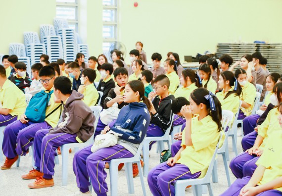 ภาพกิจกรรม  คณะวิทยาศาสตร์และเทคโนโลยี ร่วมกับโรงเรียนสรรพวิทยาคม จัดโครงการพัฒนาการจัดการเรียนการสอนในห้องเรียนพิเศษวิทยาศาสตร์ คณิตศาสตร์ เข้มข้น (ISM)