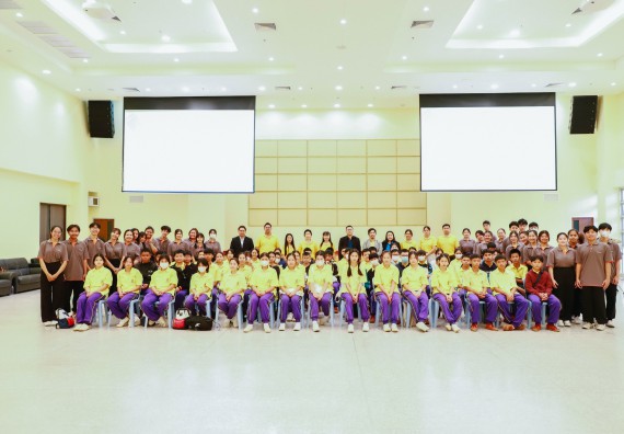 ภาพกิจกรรม  คณะวิทยาศาสตร์และเทคโนโลยี ร่วมกับโรงเรียนสรรพวิทยาคม จัดโครงการพัฒนาการจัดการเรียนการสอนในห้องเรียนพิเศษวิทยาศาสตร์ คณิตศาสตร์ เข้มข้น (ISM)