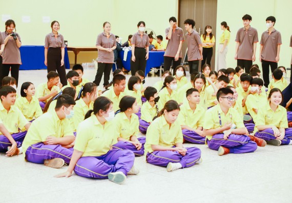 ภาพกิจกรรม  คณะวิทยาศาสตร์และเทคโนโลยี ร่วมกับโรงเรียนสรรพวิทยาคม จัดโครงการพัฒนาการจัดการเรียนการสอนในห้องเรียนพิเศษวิทยาศาสตร์ คณิตศาสตร์ เข้มข้น (ISM)