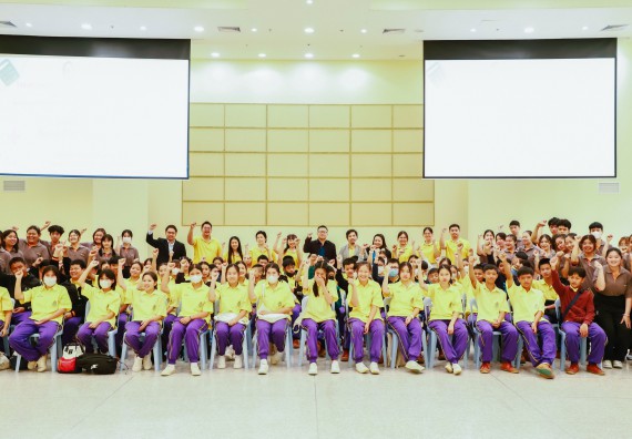 ภาพกิจกรรม  คณะวิทยาศาสตร์และเทคโนโลยี ร่วมกับโรงเรียนสรรพวิทยาคม จัดโครงการพัฒนาการจัดการเรียนการสอนในห้องเรียนพิเศษวิทยาศาสตร์ คณิตศาสตร์ เข้มข้น (ISM)