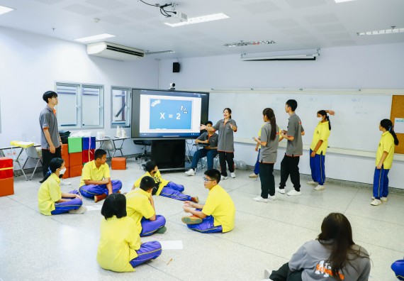 ภาพกิจกรรม  คณะวิทยาศาสตร์และเทคโนโลยี ร่วมกับโรงเรียนสรรพวิทยาคม จัดโครงการพัฒนาการจัดการเรียนการสอนในห้องเรียนพิเศษวิทยาศาสตร์ คณิตศาสตร์ เข้มข้น (ISM)