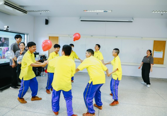 ภาพกิจกรรม  คณะวิทยาศาสตร์และเทคโนโลยี ร่วมกับโรงเรียนสรรพวิทยาคม จัดโครงการพัฒนาการจัดการเรียนการสอนในห้องเรียนพิเศษวิทยาศาสตร์ คณิตศาสตร์ เข้มข้น (ISM)