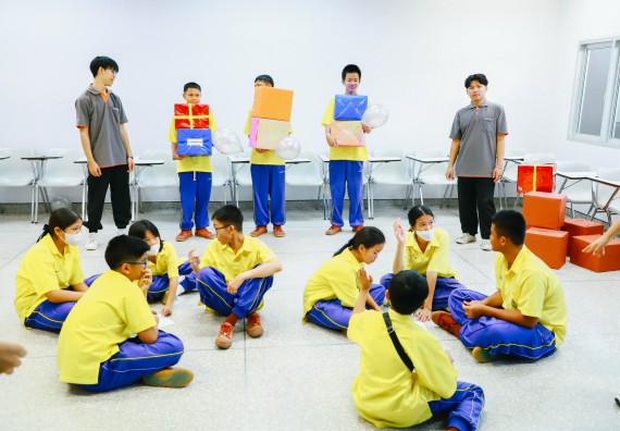 ภาพกิจกรรม  คณะวิทยาศาสตร์และเทคโนโลยี ร่วมกับโรงเรียนสรรพวิทยาคม จัดโครงการพัฒนาการจัดการเรียนการสอนในห้องเรียนพิเศษวิทยาศาสตร์ คณิตศาสตร์ เข้มข้น (ISM)