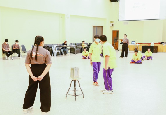 ภาพกิจกรรม  คณะวิทยาศาสตร์และเทคโนโลยี ร่วมกับโรงเรียนสรรพวิทยาคม จัดโครงการพัฒนาการจัดการเรียนการสอนในห้องเรียนพิเศษวิทยาศาสตร์ คณิตศาสตร์ เข้มข้น (ISM)