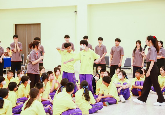 ภาพกิจกรรม  คณะวิทยาศาสตร์และเทคโนโลยี ร่วมกับโรงเรียนสรรพวิทยาคม จัดโครงการพัฒนาการจัดการเรียนการสอนในห้องเรียนพิเศษวิทยาศาสตร์ คณิตศาสตร์ เข้มข้น (ISM)