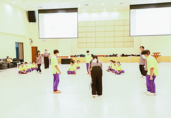 ภาพกิจกรรม  คณะวิทยาศาสตร์และเทคโนโลยี ร่วมกับโรงเรียนสรรพวิทยาคม จัดโครงการพัฒนาการจัดการเรียนการสอนในห้องเรียนพิเศษวิทยาศาสตร์ คณิตศาสตร์ เข้มข้น (ISM)