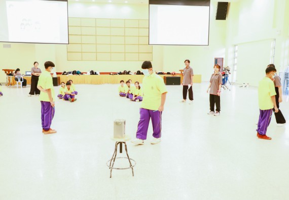 ภาพกิจกรรม  คณะวิทยาศาสตร์และเทคโนโลยี ร่วมกับโรงเรียนสรรพวิทยาคม จัดโครงการพัฒนาการจัดการเรียนการสอนในห้องเรียนพิเศษวิทยาศาสตร์ คณิตศาสตร์ เข้มข้น (ISM)