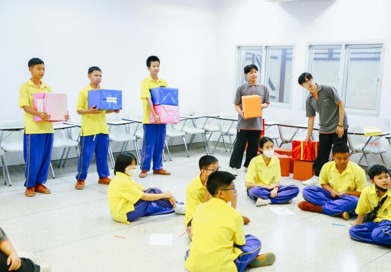 ภาพกิจกรรม  คณะวิทยาศาสตร์และเทคโนโลยี ร่วมกับโรงเรียนสรรพวิทยาคม จัดโครงการพัฒนาการจัดการเรียนการสอนในห้องเรียนพิเศษวิทยาศาสตร์ คณิตศาสตร์ เข้มข้น (ISM)