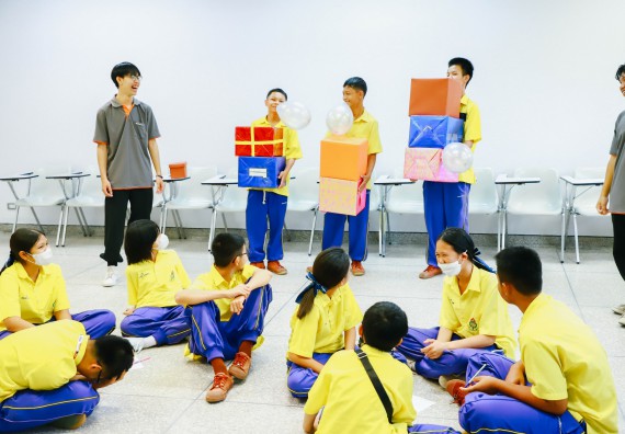 ภาพกิจกรรม  คณะวิทยาศาสตร์และเทคโนโลยี ร่วมกับโรงเรียนสรรพวิทยาคม จัดโครงการพัฒนาการจัดการเรียนการสอนในห้องเรียนพิเศษวิทยาศาสตร์ คณิตศาสตร์ เข้มข้น (ISM)