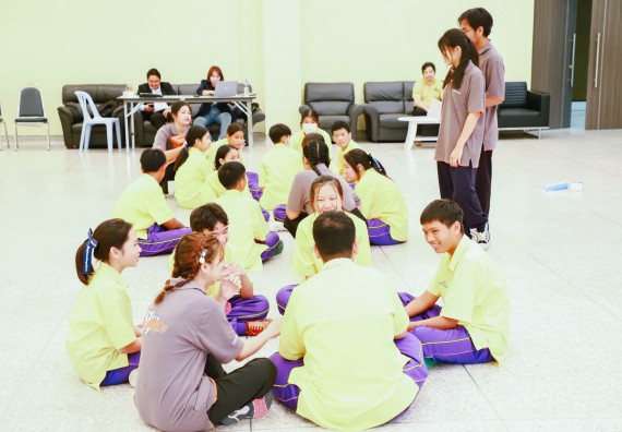 ภาพกิจกรรม  คณะวิทยาศาสตร์และเทคโนโลยี ร่วมกับโรงเรียนสรรพวิทยาคม จัดโครงการพัฒนาการจัดการเรียนการสอนในห้องเรียนพิเศษวิทยาศาสตร์ คณิตศาสตร์ เข้มข้น (ISM)