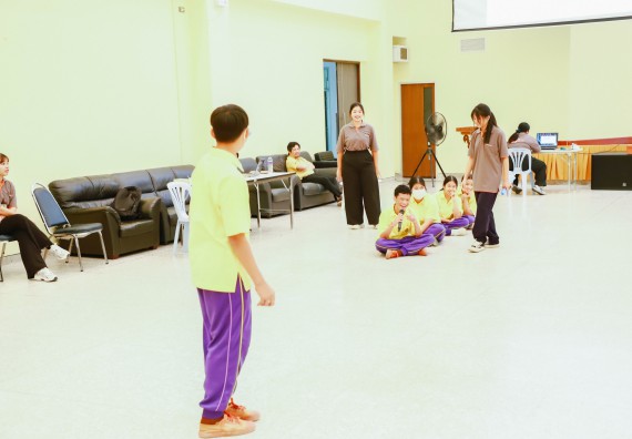 ภาพกิจกรรม  คณะวิทยาศาสตร์และเทคโนโลยี ร่วมกับโรงเรียนสรรพวิทยาคม จัดโครงการพัฒนาการจัดการเรียนการสอนในห้องเรียนพิเศษวิทยาศาสตร์ คณิตศาสตร์ เข้มข้น (ISM)