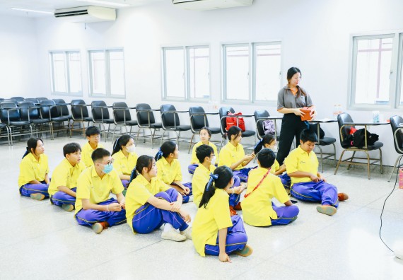 ภาพกิจกรรม  คณะวิทยาศาสตร์และเทคโนโลยี ร่วมกับโรงเรียนสรรพวิทยาคม จัดโครงการพัฒนาการจัดการเรียนการสอนในห้องเรียนพิเศษวิทยาศาสตร์ คณิตศาสตร์ เข้มข้น (ISM)