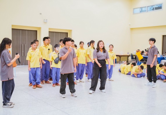 ภาพกิจกรรม  คณะวิทยาศาสตร์และเทคโนโลยี ร่วมกับโรงเรียนสรรพวิทยาคม จัดโครงการพัฒนาการจัดการเรียนการสอนในห้องเรียนพิเศษวิทยาศาสตร์ คณิตศาสตร์ เข้มข้น (ISM)