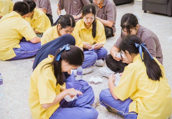 ภาพกิจกรรม  คณะวิทยาศาสตร์และเทคโนโลยี ร่วมกับโรงเรียนสรรพวิทยาคม จัดโครงการพัฒนาการจัดการเรียนการสอนในห้องเรียนพิเศษวิทยาศาสตร์ คณิตศาสตร์ เข้มข้น (ISM)