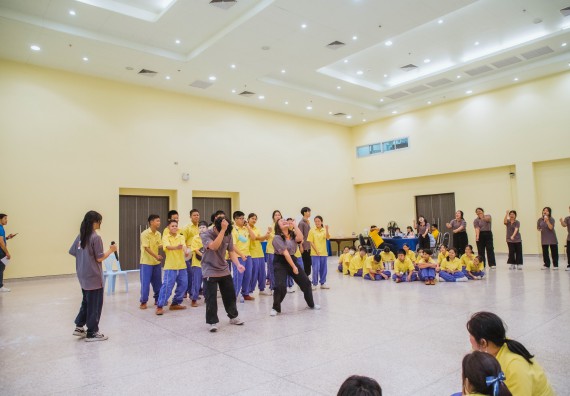 ภาพกิจกรรม  คณะวิทยาศาสตร์และเทคโนโลยี ร่วมกับโรงเรียนสรรพวิทยาคม จัดโครงการพัฒนาการจัดการเรียนการสอนในห้องเรียนพิเศษวิทยาศาสตร์ คณิตศาสตร์ เข้มข้น (ISM)