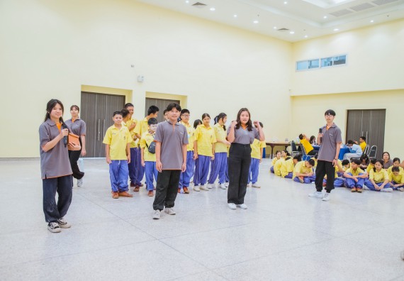 ภาพกิจกรรม  คณะวิทยาศาสตร์และเทคโนโลยี ร่วมกับโรงเรียนสรรพวิทยาคม จัดโครงการพัฒนาการจัดการเรียนการสอนในห้องเรียนพิเศษวิทยาศาสตร์ คณิตศาสตร์ เข้มข้น (ISM)