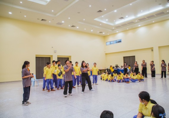 ภาพกิจกรรม  คณะวิทยาศาสตร์และเทคโนโลยี ร่วมกับโรงเรียนสรรพวิทยาคม จัดโครงการพัฒนาการจัดการเรียนการสอนในห้องเรียนพิเศษวิทยาศาสตร์ คณิตศาสตร์ เข้มข้น (ISM)