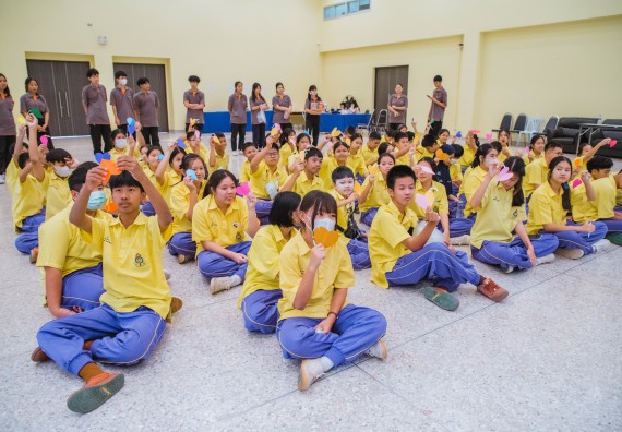 ภาพกิจกรรม  คณะวิทยาศาสตร์และเทคโนโลยี ร่วมกับโรงเรียนสรรพวิทยาคม จัดโครงการพัฒนาการจัดการเรียนการสอนในห้องเรียนพิเศษวิทยาศาสตร์ คณิตศาสตร์ เข้มข้น (ISM)