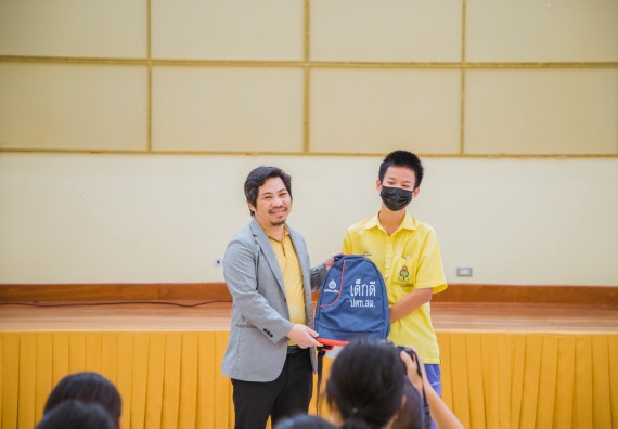 ภาพกิจกรรม  คณะวิทยาศาสตร์และเทคโนโลยี ร่วมกับโรงเรียนสรรพวิทยาคม จัดโครงการพัฒนาการจัดการเรียนการสอนในห้องเรียนพิเศษวิทยาศาสตร์ คณิตศาสตร์ เข้มข้น (ISM)