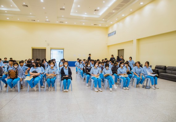 ภาพกิจกรรม คณะวิทยาศาสตร์และเทคโนโลยี ร่วมกับโรงเรียนคลองลานวิทยา จัดโครงการส่งเสริมและพัฒนาศักยภาพนักเรียนห้องเรียนพิเศษ