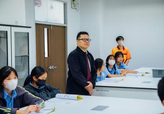 ภาพกิจกรรม คณะวิทยาศาสตร์และเทคโนโลยี ร่วมกับโรงเรียนคลองลานวิทยา จัดโครงการส่งเสริมและพัฒนาศักยภาพนักเรียนห้องเรียนพิเศษ