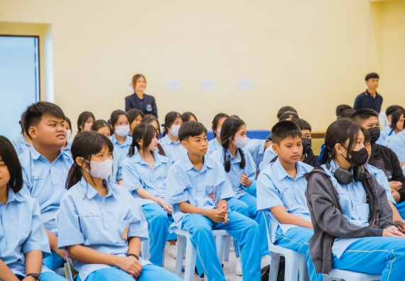 ภาพกิจกรรม คณะวิทยาศาสตร์และเทคโนโลยี ร่วมกับโรงเรียนคลองลานวิทยา จัดโครงการส่งเสริมและพัฒนาศักยภาพนักเรียนห้องเรียนพิเศษ