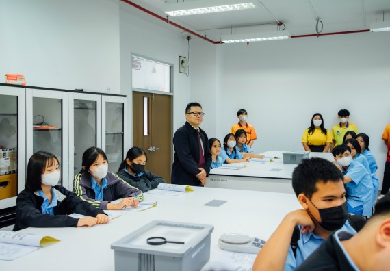 ภาพกิจกรรม คณะวิทยาศาสตร์และเทคโนโลยี ร่วมกับโรงเรียนคลองลานวิทยา จัดโครงการส่งเสริมและพัฒนาศักยภาพนักเรียนห้องเรียนพิเศษ