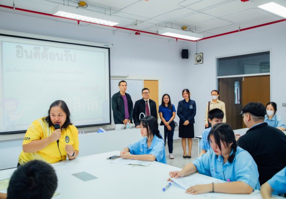 ภาพกิจกรรม คณะวิทยาศาสตร์และเทคโนโลยี ร่วมกับโรงเรียนคลองลานวิทยา จัดโครงการส่งเสริมและพัฒนาศักยภาพนักเรียนห้องเรียนพิเศษ