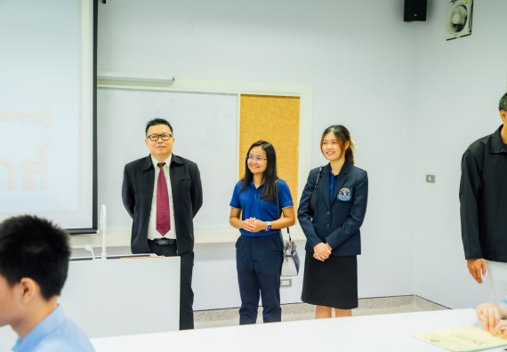 ภาพกิจกรรม คณะวิทยาศาสตร์และเทคโนโลยี ร่วมกับโรงเรียนคลองลานวิทยา จัดโครงการส่งเสริมและพัฒนาศักยภาพนักเรียนห้องเรียนพิเศษ