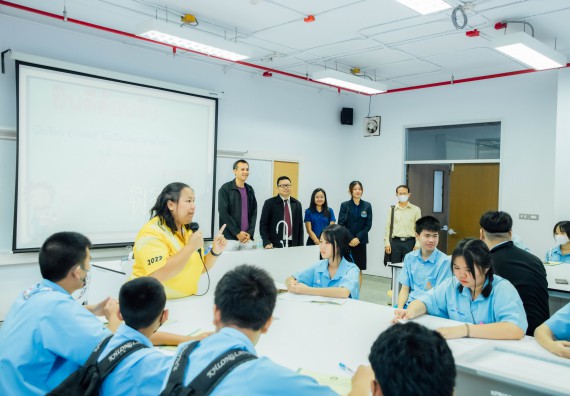 ภาพกิจกรรม คณะวิทยาศาสตร์และเทคโนโลยี ร่วมกับโรงเรียนคลองลานวิทยา จัดโครงการส่งเสริมและพัฒนาศักยภาพนักเรียนห้องเรียนพิเศษ