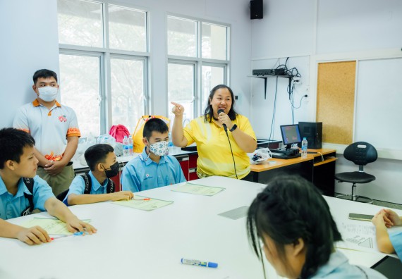ภาพกิจกรรม คณะวิทยาศาสตร์และเทคโนโลยี ร่วมกับโรงเรียนคลองลานวิทยา จัดโครงการส่งเสริมและพัฒนาศักยภาพนักเรียนห้องเรียนพิเศษ