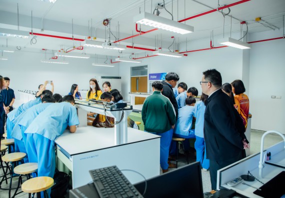 ภาพกิจกรรม คณะวิทยาศาสตร์และเทคโนโลยี ร่วมกับโรงเรียนคลองลานวิทยา จัดโครงการส่งเสริมและพัฒนาศักยภาพนักเรียนห้องเรียนพิเศษ