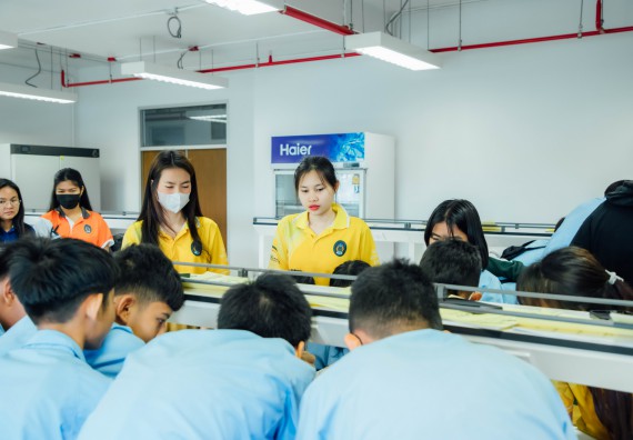 ภาพกิจกรรม คณะวิทยาศาสตร์และเทคโนโลยี ร่วมกับโรงเรียนคลองลานวิทยา จัดโครงการส่งเสริมและพัฒนาศักยภาพนักเรียนห้องเรียนพิเศษ