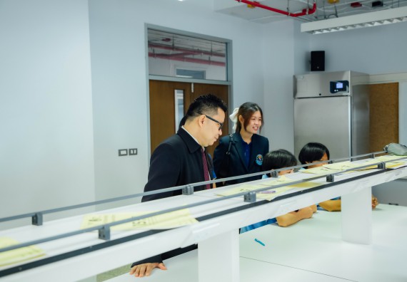 ภาพกิจกรรม คณะวิทยาศาสตร์และเทคโนโลยี ร่วมกับโรงเรียนคลองลานวิทยา จัดโครงการส่งเสริมและพัฒนาศักยภาพนักเรียนห้องเรียนพิเศษ