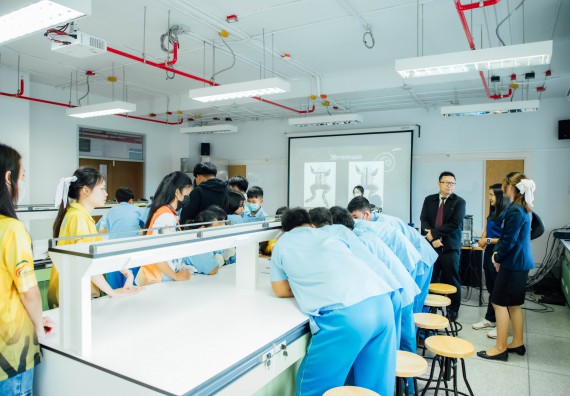 ภาพกิจกรรม คณะวิทยาศาสตร์และเทคโนโลยี ร่วมกับโรงเรียนคลองลานวิทยา จัดโครงการส่งเสริมและพัฒนาศักยภาพนักเรียนห้องเรียนพิเศษ