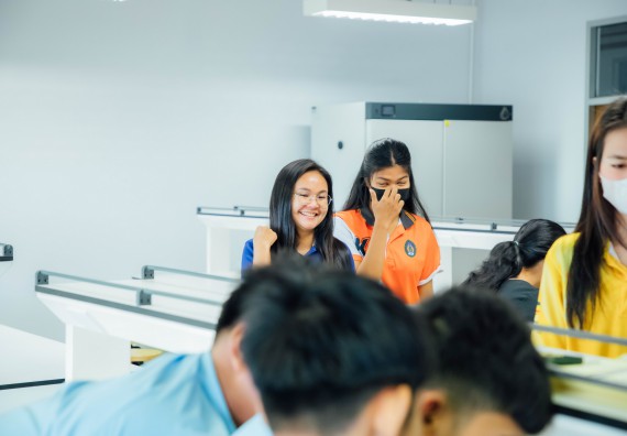 ภาพกิจกรรม คณะวิทยาศาสตร์และเทคโนโลยี ร่วมกับโรงเรียนคลองลานวิทยา จัดโครงการส่งเสริมและพัฒนาศักยภาพนักเรียนห้องเรียนพิเศษ