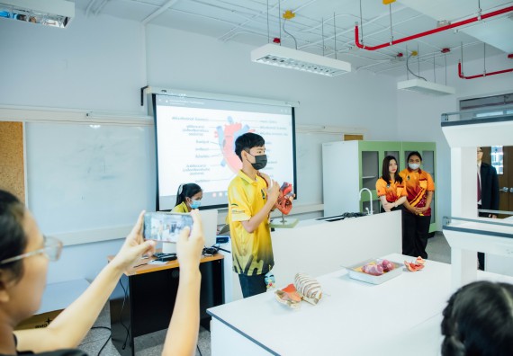 ภาพกิจกรรม คณะวิทยาศาสตร์และเทคโนโลยี ร่วมกับโรงเรียนคลองลานวิทยา จัดโครงการส่งเสริมและพัฒนาศักยภาพนักเรียนห้องเรียนพิเศษ