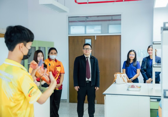 ภาพกิจกรรม คณะวิทยาศาสตร์และเทคโนโลยี ร่วมกับโรงเรียนคลองลานวิทยา จัดโครงการส่งเสริมและพัฒนาศักยภาพนักเรียนห้องเรียนพิเศษ