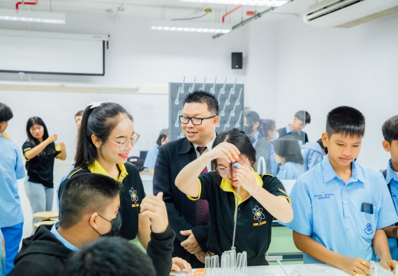 ภาพกิจกรรม คณะวิทยาศาสตร์และเทคโนโลยี ร่วมกับโรงเรียนคลองลานวิทยา จัดโครงการส่งเสริมและพัฒนาศักยภาพนักเรียนห้องเรียนพิเศษ