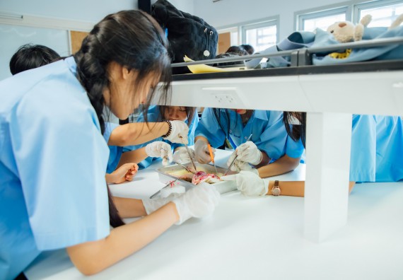 ภาพกิจกรรม คณะวิทยาศาสตร์และเทคโนโลยี ร่วมกับโรงเรียนคลองลานวิทยา จัดโครงการส่งเสริมและพัฒนาศักยภาพนักเรียนห้องเรียนพิเศษ