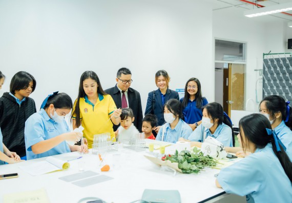 ภาพกิจกรรม คณะวิทยาศาสตร์และเทคโนโลยี ร่วมกับโรงเรียนคลองลานวิทยา จัดโครงการส่งเสริมและพัฒนาศักยภาพนักเรียนห้องเรียนพิเศษ