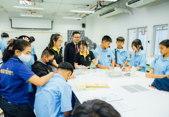 ภาพกิจกรรม คณะวิทยาศาสตร์และเทคโนโลยี ร่วมกับโรงเรียนคลองลานวิทยา จัดโครงการส่งเสริมและพัฒนาศักยภาพนักเรียนห้องเรียนพิเศษ