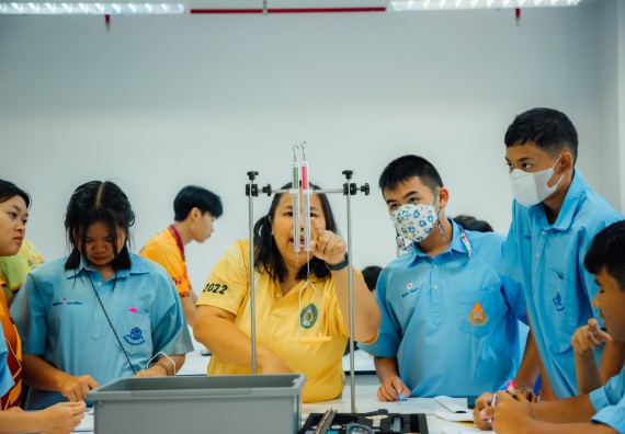 ภาพกิจกรรม คณะวิทยาศาสตร์และเทคโนโลยี ร่วมกับโรงเรียนคลองลานวิทยา จัดโครงการส่งเสริมและพัฒนาศักยภาพนักเรียนห้องเรียนพิเศษ